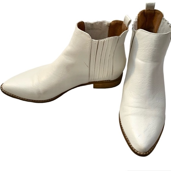 Ccocci Ankle Bootie in white pointed toe vegan leather - 7 - Picture 3 of 9